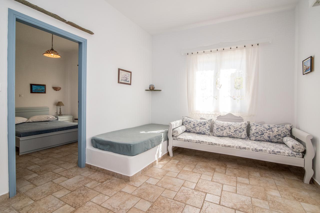 Albatross Holiday Apartments Agios Sostis  Exterior photo