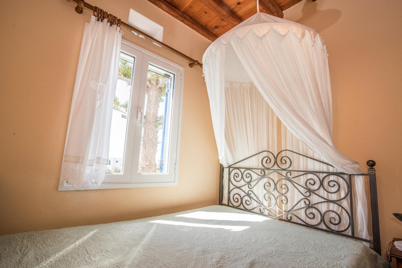 Albatross Holiday Apartments Agios Sostis  Exterior photo