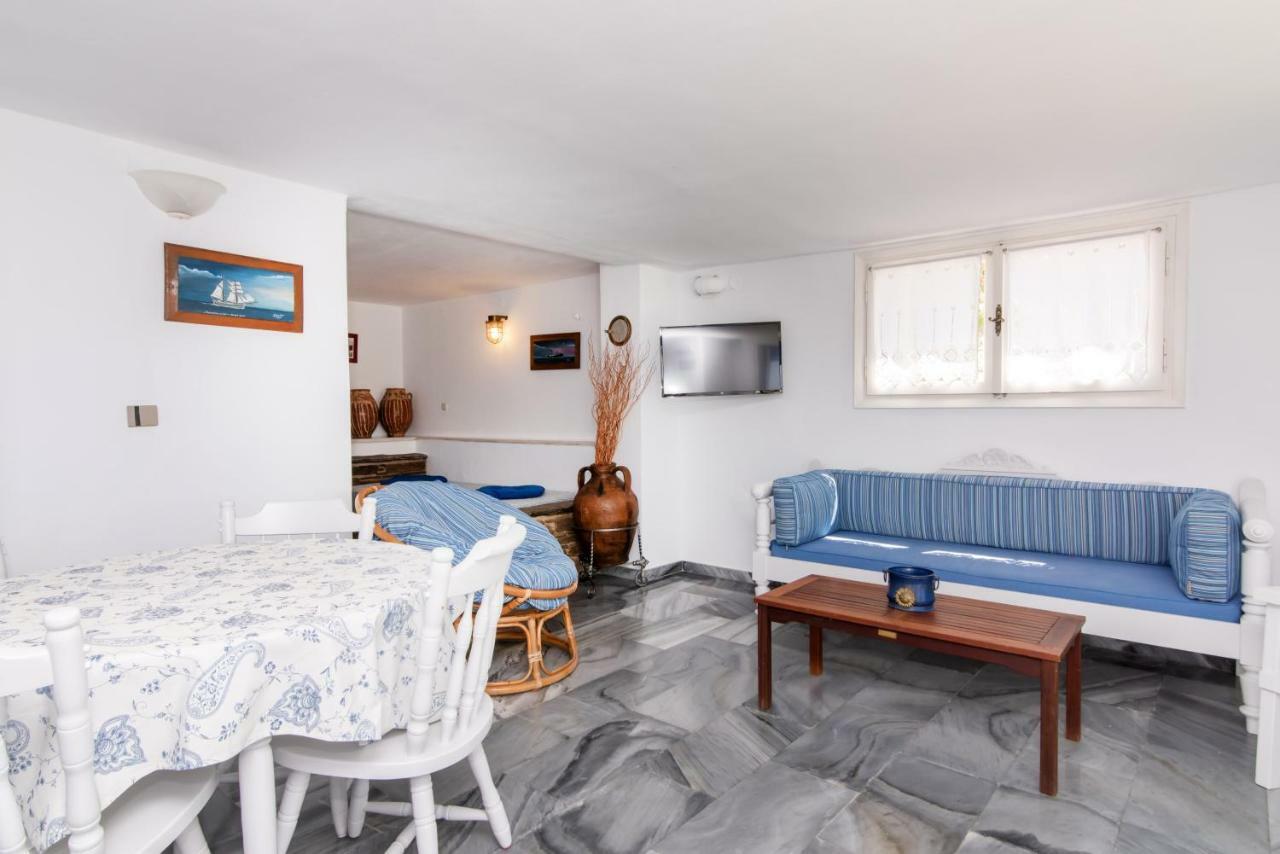 Albatross Holiday Apartments Agios Sostis  Exterior photo