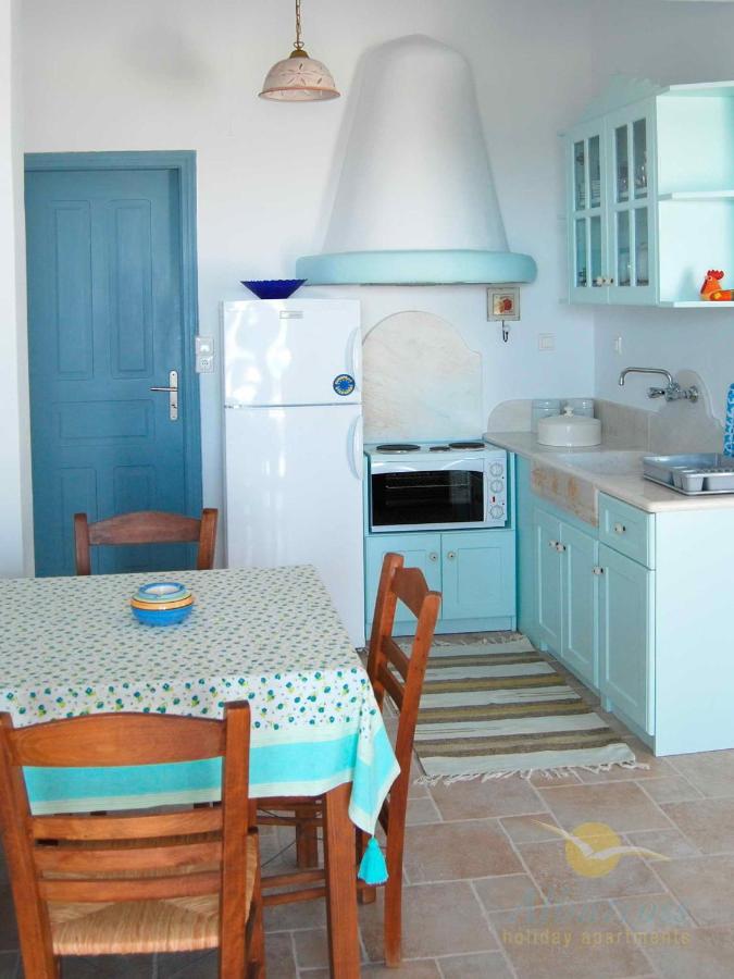 Albatross Holiday Apartments Agios Sostis  Exterior photo
